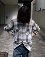 【BOW WOW】 DAMAGED AND STAINED FLANNEL SHIRT