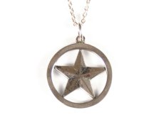 画像2: STANDARD CALIFORNIA  SD Made in USA Star Necklace (2)