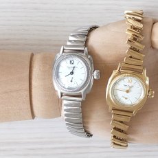 画像4: VAGUE WATCH CO.  Coussin 12 Extension (Gold) (4)