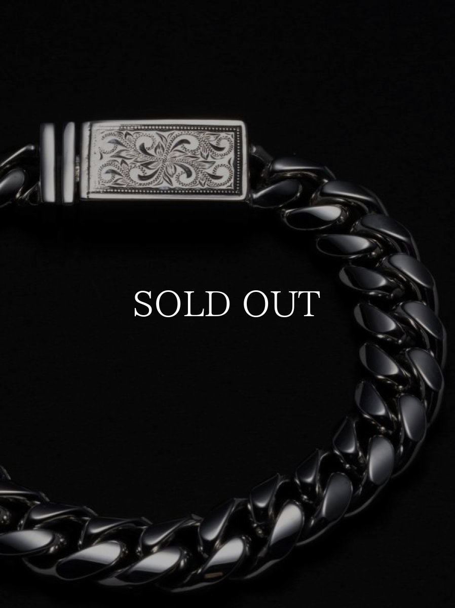 画像2: ANTIDOTE BUYERS CLUB   Engraved Box Crasp Bracelet (Silver) (2)