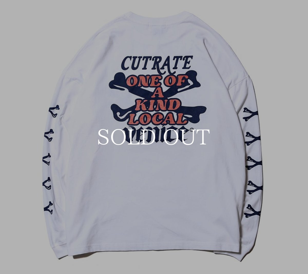 画像2: CUTRATE  ×VENICE8 COFFEE HOUSE?? CROSS BONE DROPSHOULDER L/S T-SHIRT (WHITE) (2)