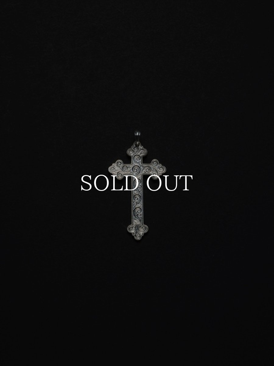 画像1: ANTIDOTE BUYERS CLUB   Engraved Cross Pendant (1)