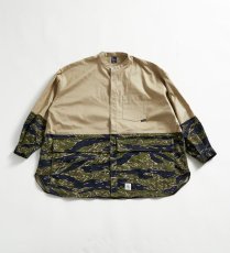 画像1: APPLEBUM  Mix Stand Collar Shirt Jacket (Camo/Beige) (1)