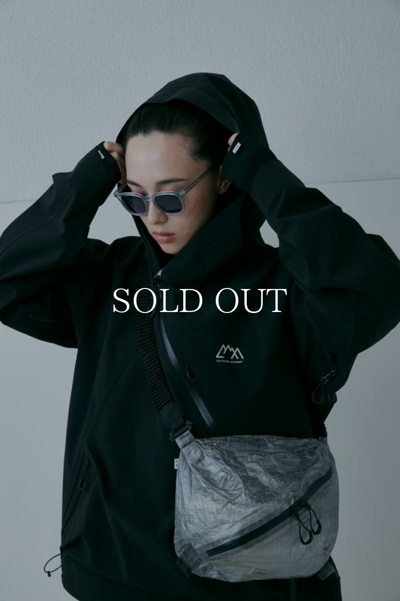 画像2: CMF OUTDOOR GARMENT  SLASH SHELL COEXIST (BLACK) (2)