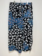 画像4: KIDILL  WIDE ZIP PANTS - TEXTILE DESIGN BY MAYA SHIBASAKI (BLACK FLOWER) (4)