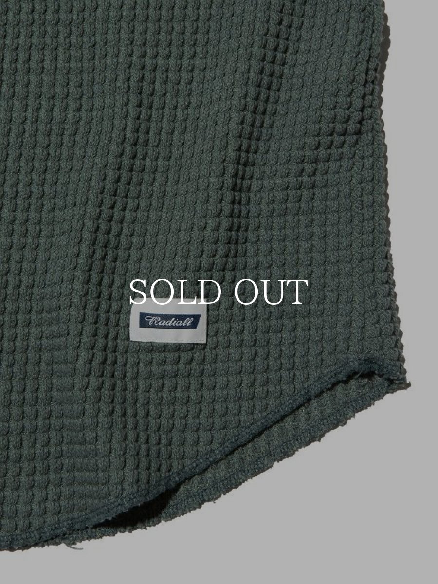 画像4: RADIALL  BIG WAFFLE-CREW NECK T-SHIRT L/S (Sage Green) (4)
