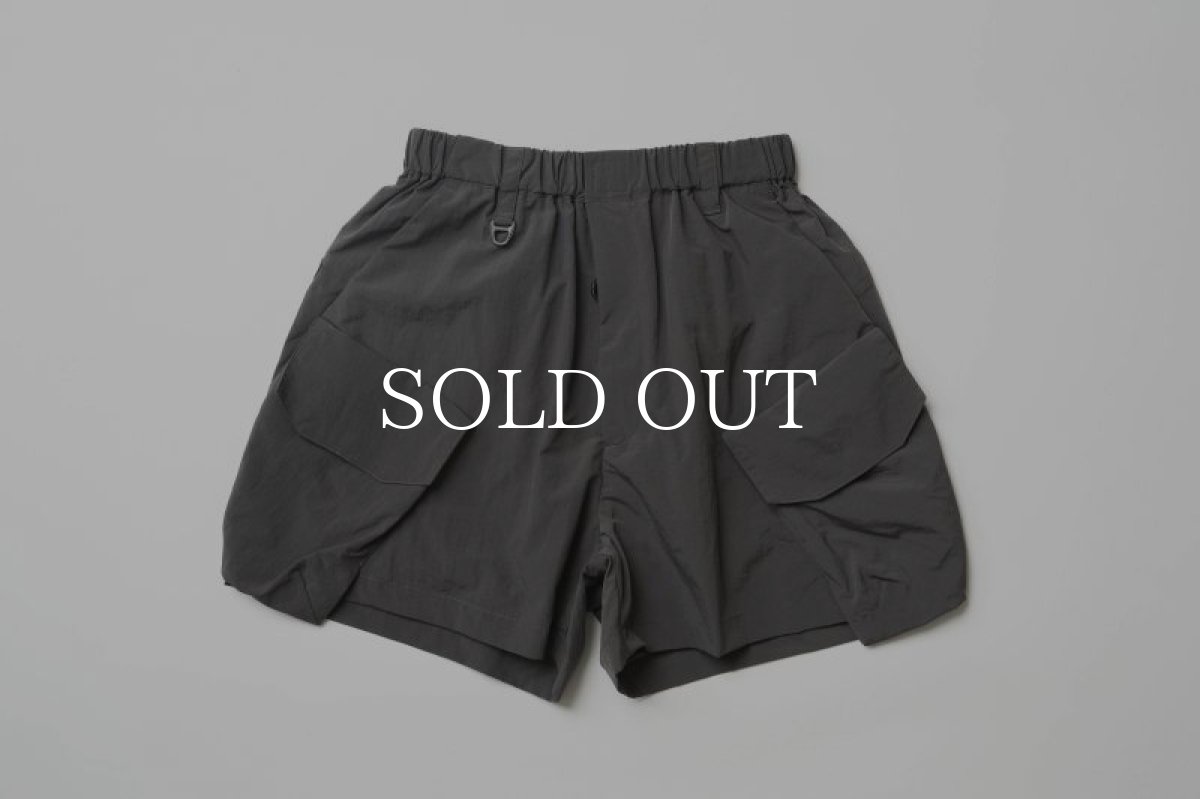 画像1: CMF OUTDOOR GARMENT  PREFUSE SHORTS (CHARCOAL) (1)