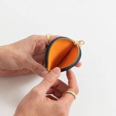 画像6: APPLEBUM  Leather Coin Case (Navy/Orange) (6)