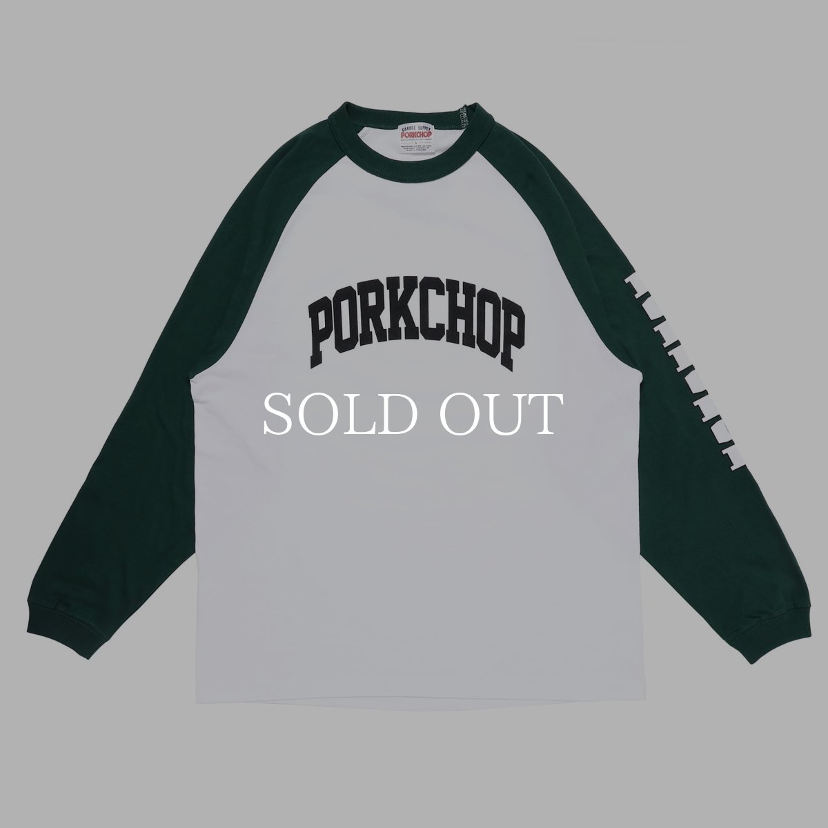 画像1: PORKCHOP GARAGE SUPPLY  COLLEGE RAGLAN L/S TEE (WHITE × GREEN) (1)