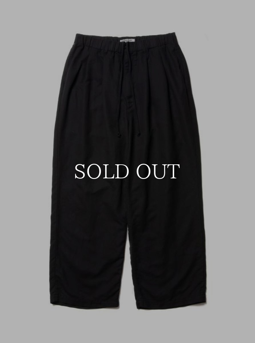 画像1: COOTIE   Garment Dyed Double Cloth 2 Tuck Wide Easy Trousers (Black) (1)