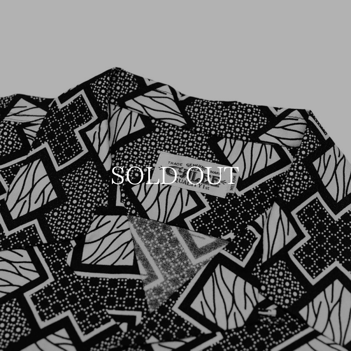 画像2: CALEE  Geometric pattern amunzen cloth S/S shirt (White.Black) (2)