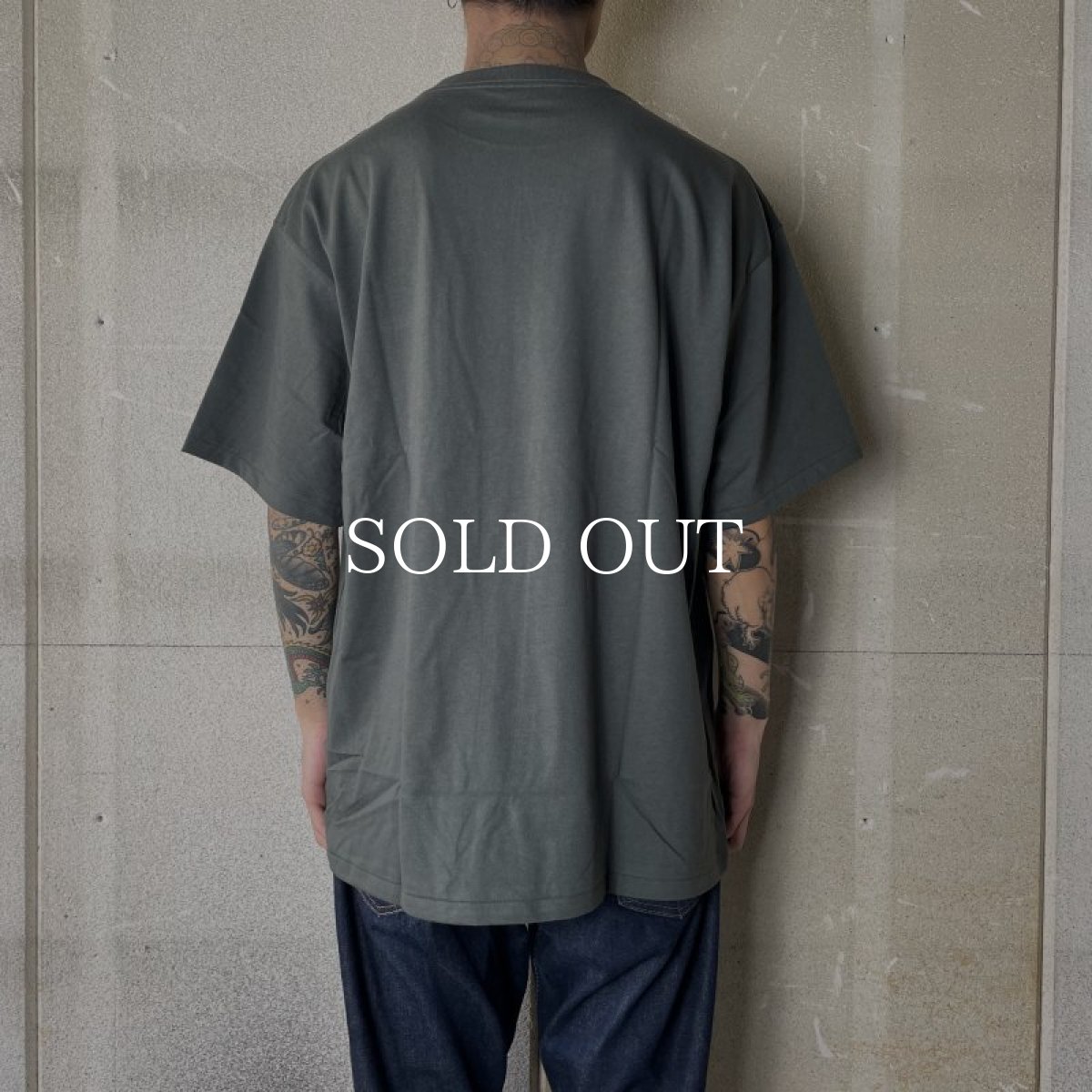 画像5: RADIALL  BOWTIE-CREW NECK T-SHIRT S/S (Ink Black) (5)