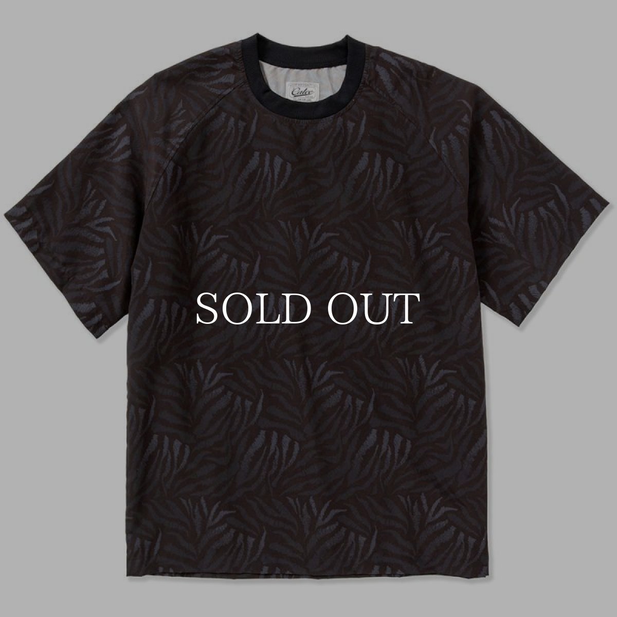 画像1: CALEE  Animal type pattern S/S cutsew (Black) (1)