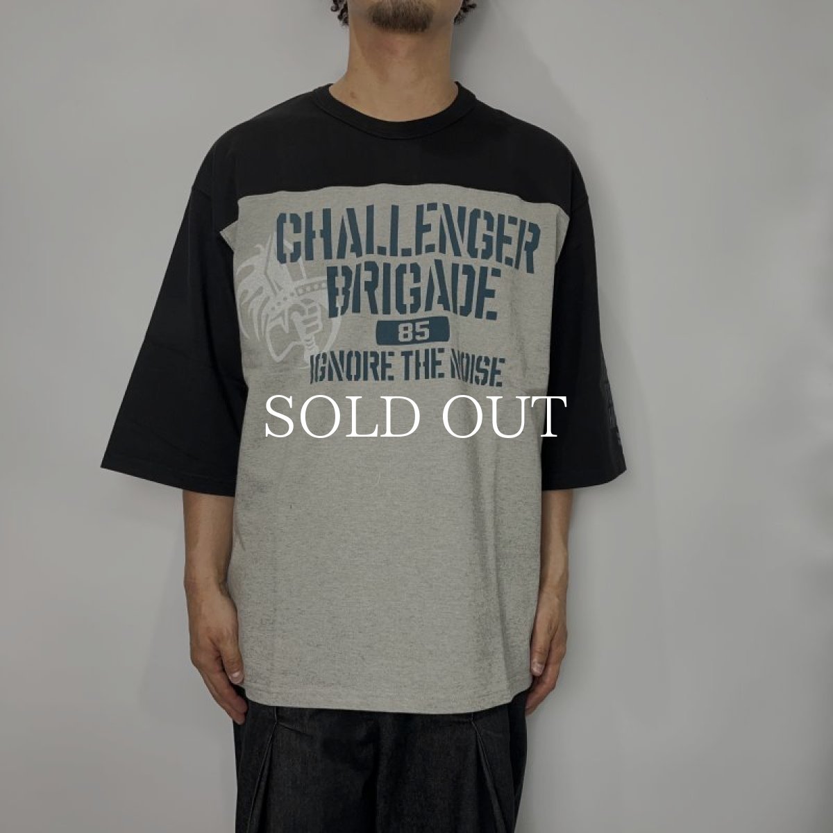 画像2: CHALLENGER  Q/S ARMY FOOTBALL TEE   (BLACK× GRAY) (2)