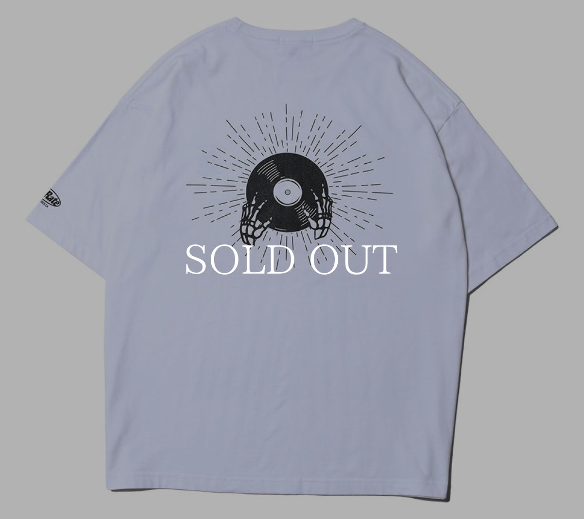 画像2: CUTRATE  SKULL RECORD LOGO DROPSHOULDER S/S T-SHIRT (WHITE) (2)