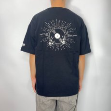 画像4: CUTRATE  SKULL RECORD LOGO DROPSHOULDER S/S T-SHIRT (BLACK) (4)