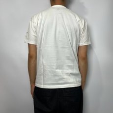 画像4: RATS  V- NECK POCKET TEE TIGHT SILHOUETTE (WHITE) (4)