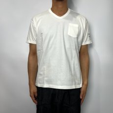 画像3: RATS  V- NECK POCKET TEE TIGHT SILHOUETTE (WHITE) (3)