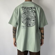 画像6: RADIALL  YIN YANG-CREW NECK T-SHIRTS S/S (Sage Green) (6)