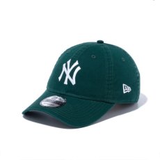 画像1: NEW ERA  9TWENTY クロスストラップ ウォッシュドコットン ニューヨーク・ヤンキース (ダークグリーン × ホワイト) (1)