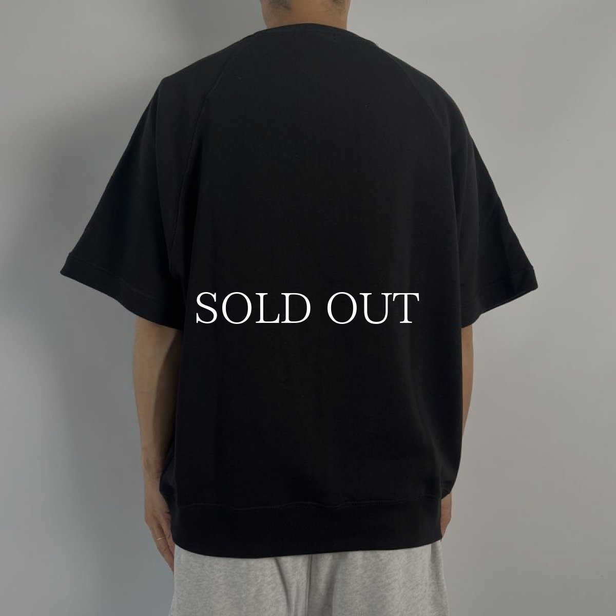 画像3: CUTRATE  CLASSIC LOCAL LOGO LOOSE FIT RAGLAN S/S SWEAT (BLACK) (3)