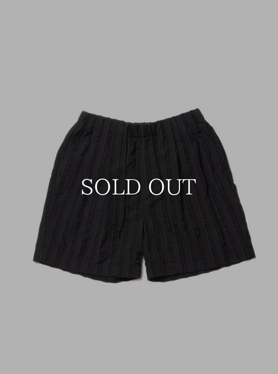 画像1: COOTIE   Stripe Sucker Cloth 2 Tuck Easy Shorts (Black) (1)