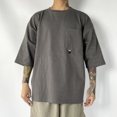 画像2: CMF OUTDOOR GARMENT  SLOW DRY POCKET TEE (CHARCOAL) (2)