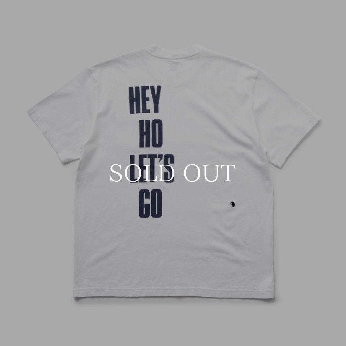 画像2: RATS  CIRCLE POCKET TEE (WHITE x BLACK) (2)