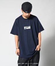 画像4: LFYT  LFYT×僕のヒーローアカデミア エルエフワイティー LFYT BOX LOGO TEE 飯田天哉 (NAVY) (4)