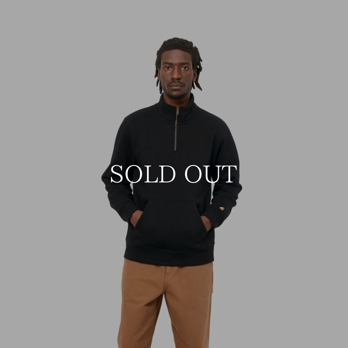 画像2: CARHARTT WIP  CHASE NECK ZIP SWEATSHIRT (Black / Gold) (2)