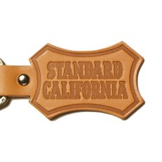 画像4: STANDARD CALIFORNIA  Button Works × SD Shield Logo Key Holder (Light Brown) (4)