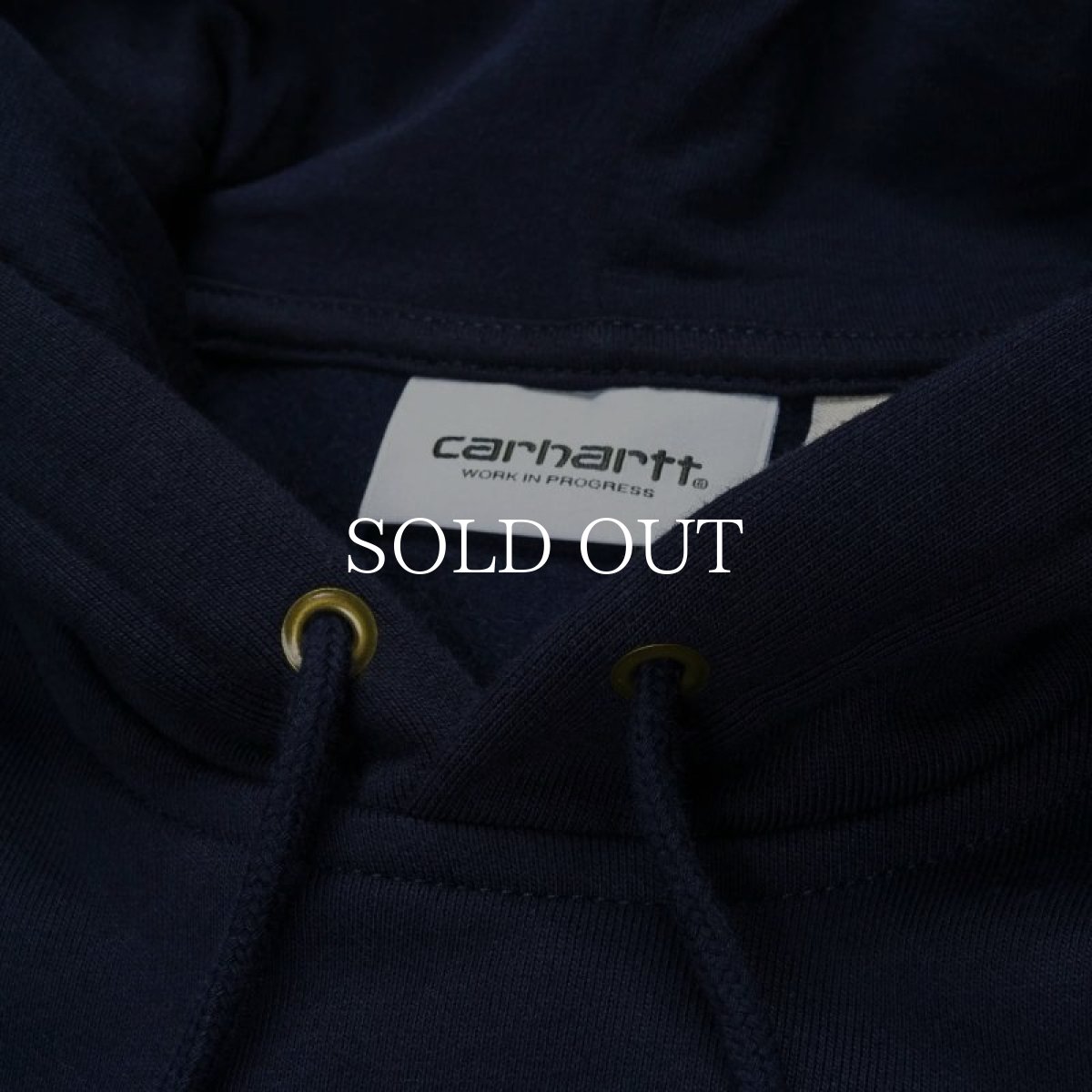 画像6: CARHARTT WIP  HOODED CHASE SWEATSHIRT (Dark Navy / Gold) (6)