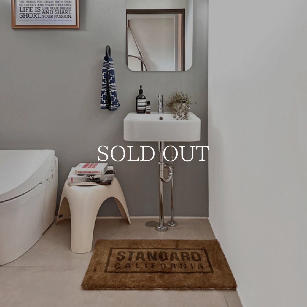 画像2: STANDARD CALIFORNIA  SD Box Logo Rug (Beige) (2)