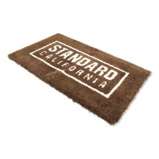 画像2: STANDARD CALIFORNIA  SD Box Logo Rug (Brown) (2)