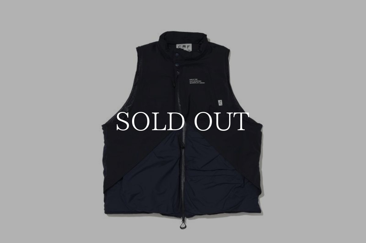 画像1: CMF OUTDOOR GARMENT  OVERLAY DOWN VEST (NAVY) (1)