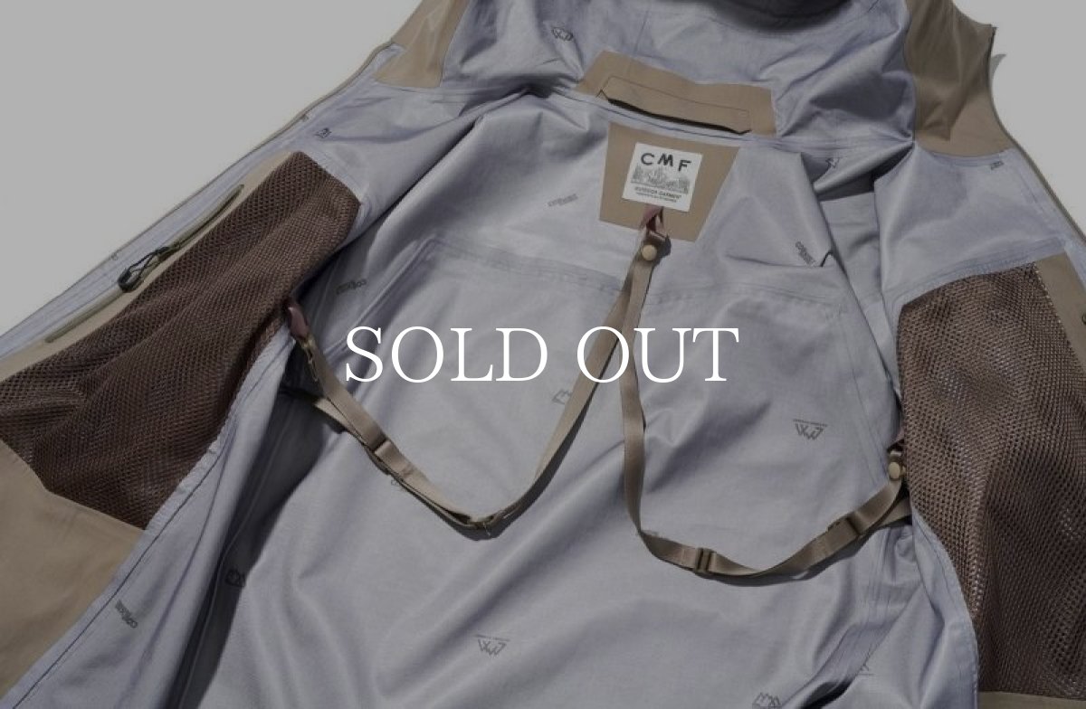 画像2: CMF OUTDOOR GARMENT  AR SHELL COEXIST (D.GREIGE) (2)