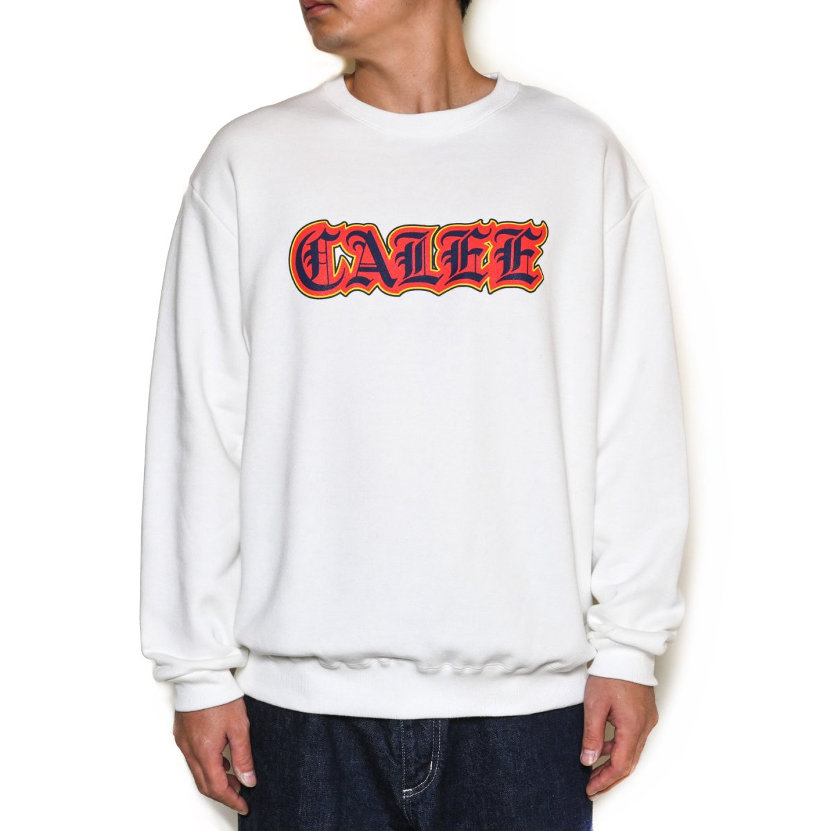 画像2: CALEE  OLD ENGLISH LOGO CREW NECK SW (WHITE) (2)