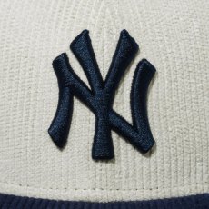 画像4: NEW ERA  59FIFTY MLB Corduroy コーデュロイ ニューヨーク・ヤンキース (ライトベージュ/ネイビー) (4)
