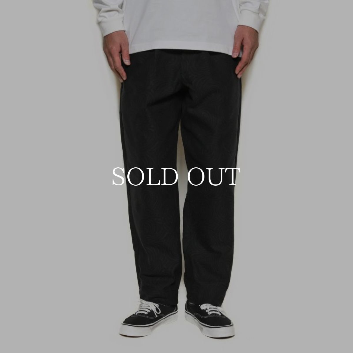 画像7: CALEE  SPIRAL PATTERN JACQUARD WIDE TUCK SLACKS (BLACK) (7)