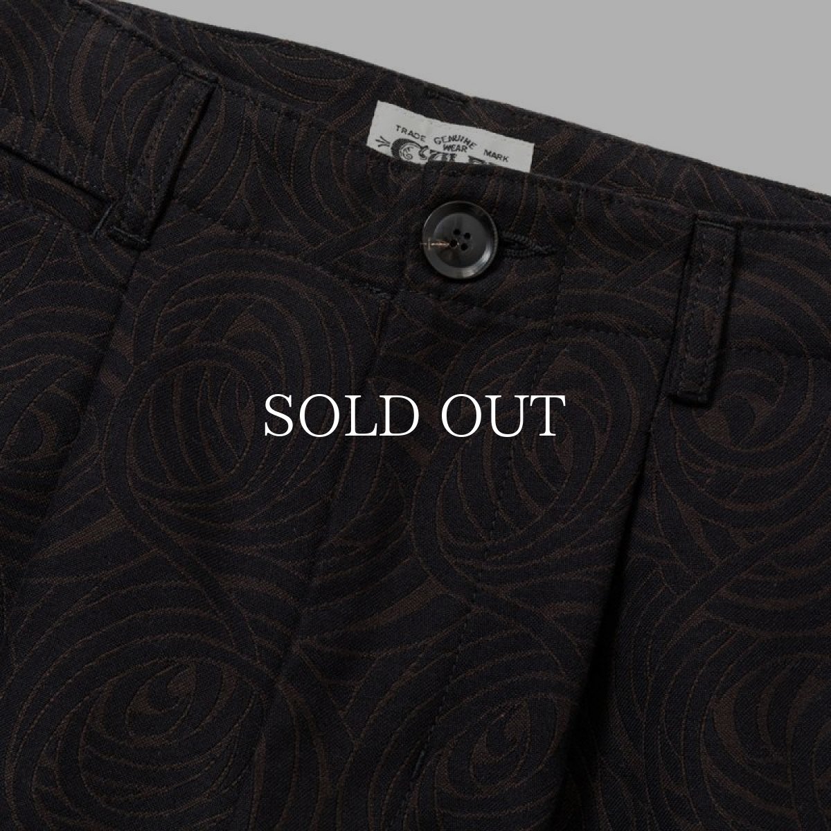 画像3: CALEE  SPIRAL PATTERN JACQUARD WIDE TUCK SLACKS (BLACK) (3)