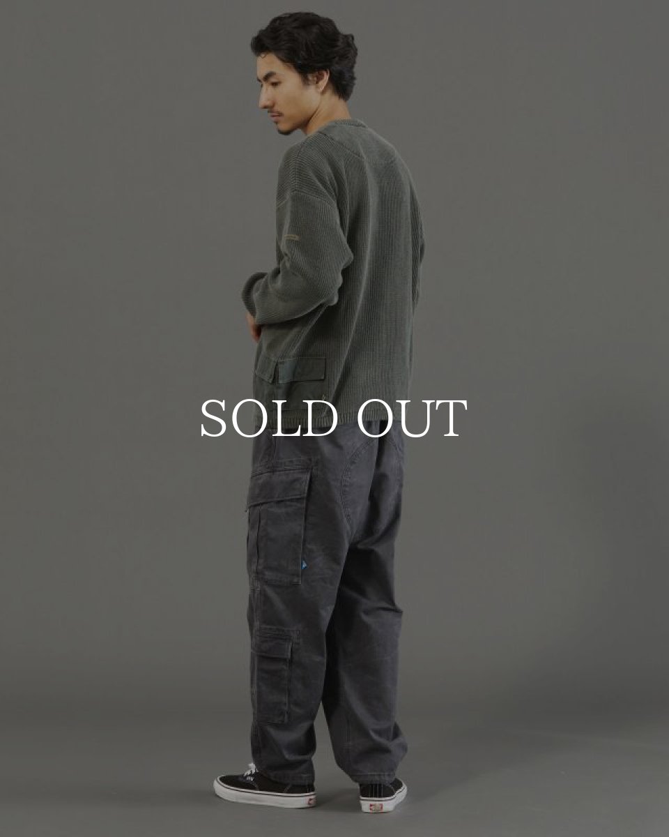 画像11: Liberaiders  GARMENT DYED COTTON KNIT CREWNECK (OLIVE) (11)