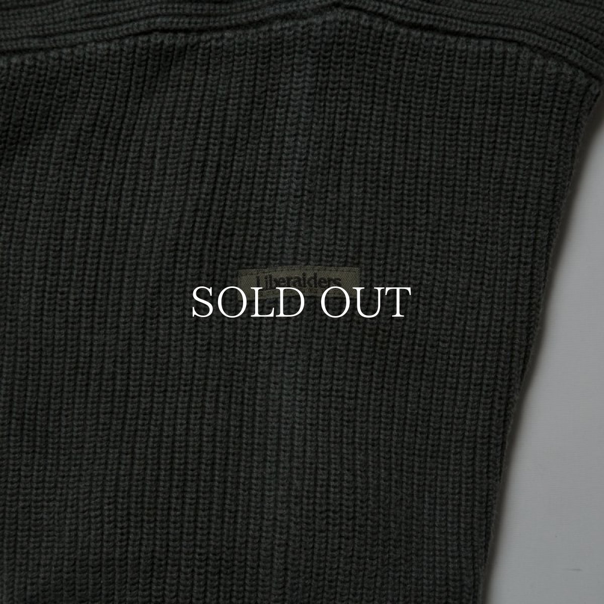 画像5: Liberaiders  GARMENT DYED COTTON KNIT CREWNECK (OLIVE) (5)