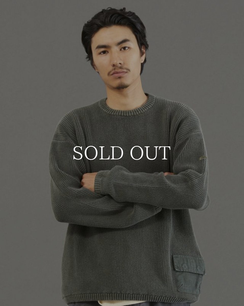 画像9: Liberaiders  GARMENT DYED COTTON KNIT CREWNECK (OLIVE) (9)