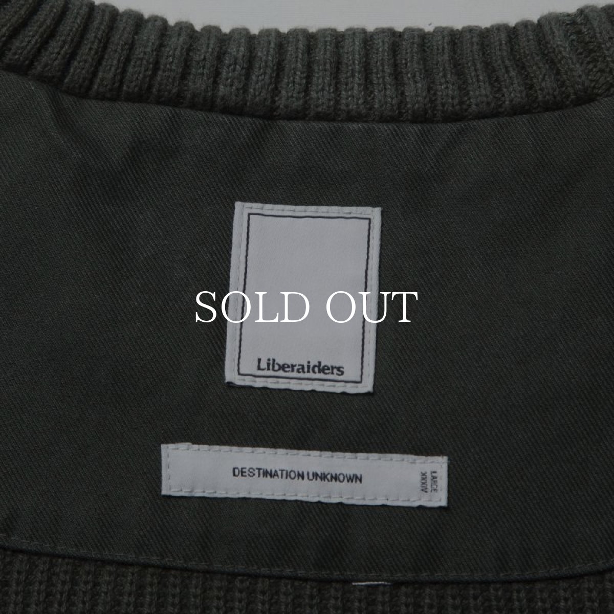 画像4: Liberaiders  GARMENT DYED COTTON KNIT CREWNECK (OLIVE) (4)