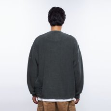 画像7: Liberaiders  GARMENT DYED COTTON KNIT CREWNECK (OLIVE) (7)