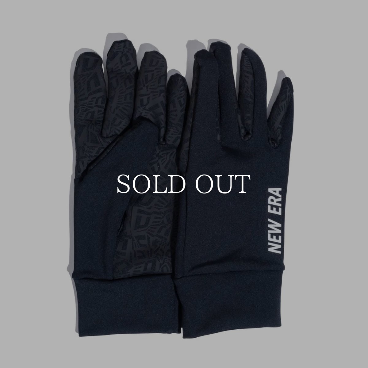 画像2: NEW ERA  フリース ウォーマーグローブ ブラック/リフレクトホワイト (ブラック) (2)