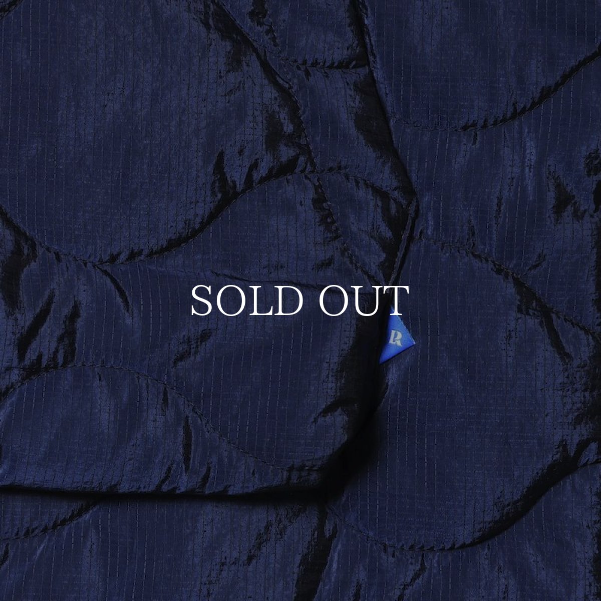 画像4: Liberaiders  QUILTED RIPSTOP NYLON HOODIE (NAVY) (4)