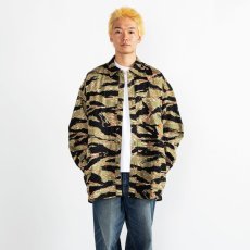 画像3: APPLEBUM  Tiger Camo OS Jacket (Tiger Camo) (3)