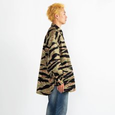 画像4: APPLEBUM  Tiger Camo OS Jacket (Tiger Camo) (4)