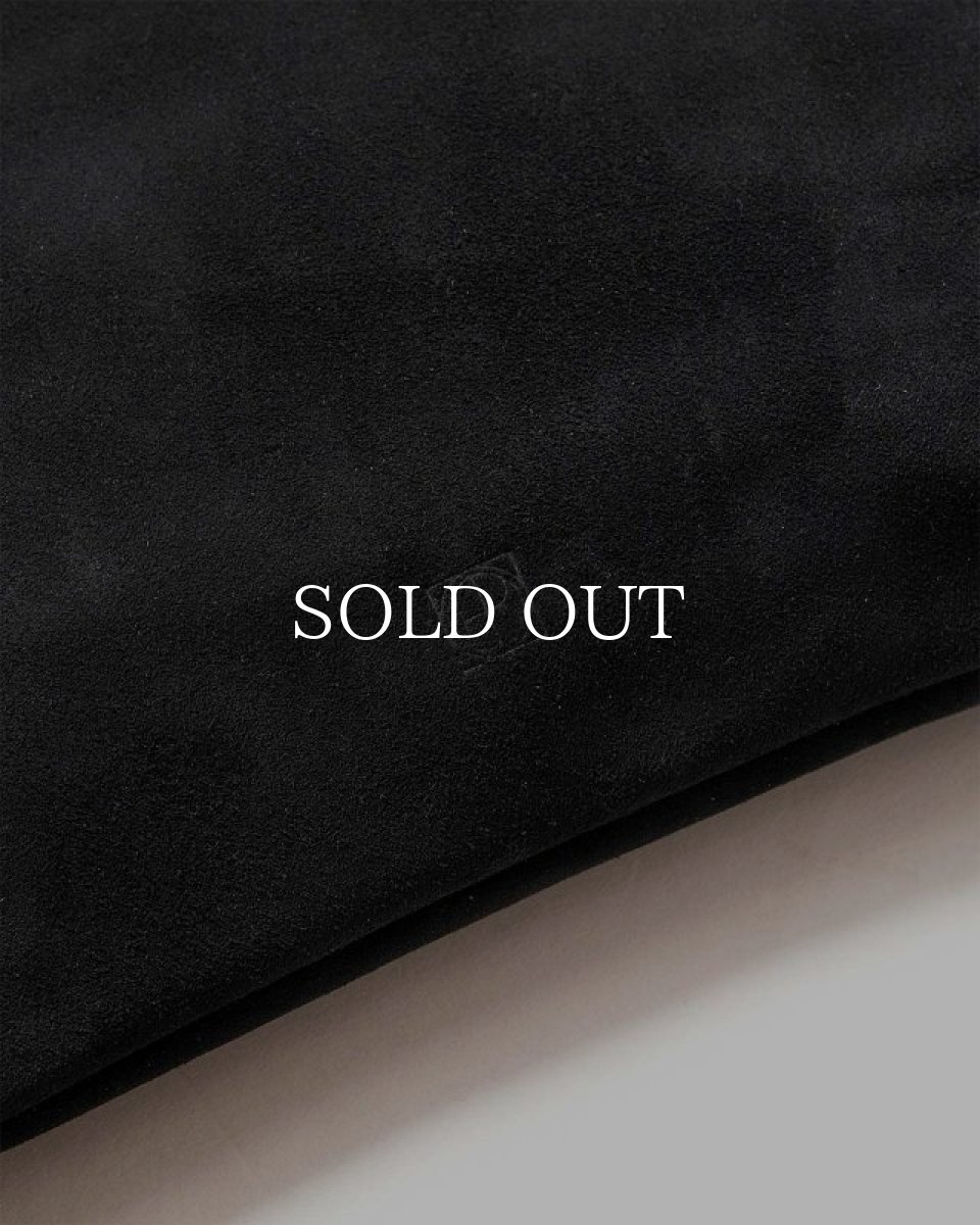画像2: hobo  SHOULDER POUCH COW SUEDE (BLACK) (2)